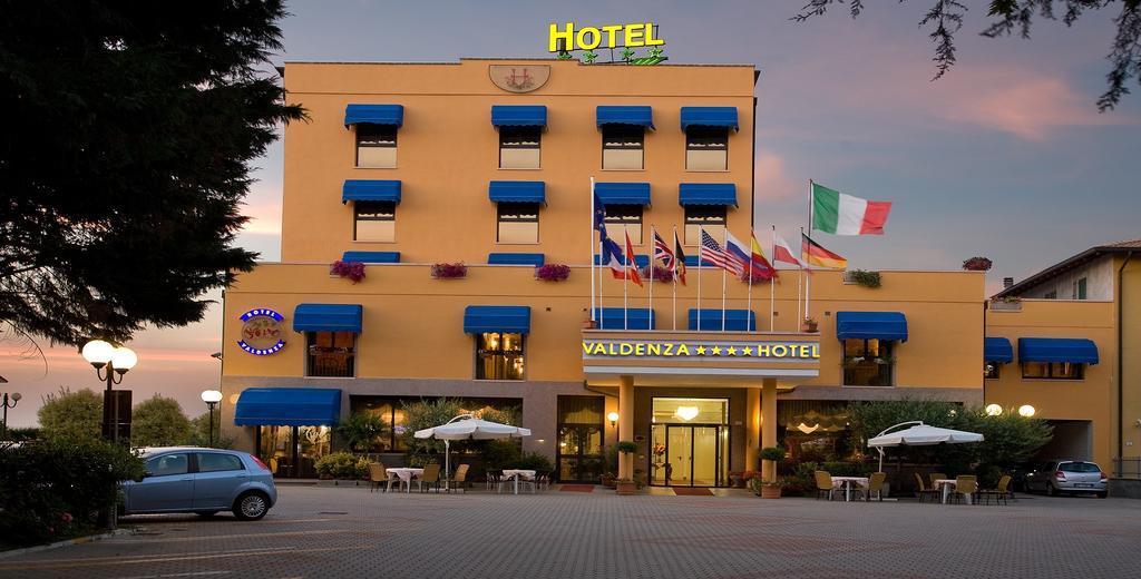 Valdenza Hotel Campegine Dış mekan fotoğraf