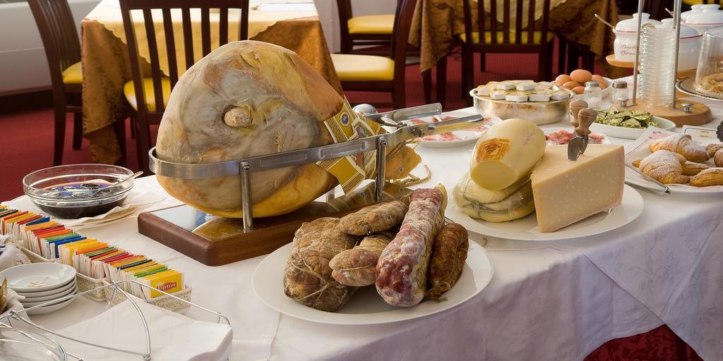 Valdenza Hotel Campegine Dış mekan fotoğraf