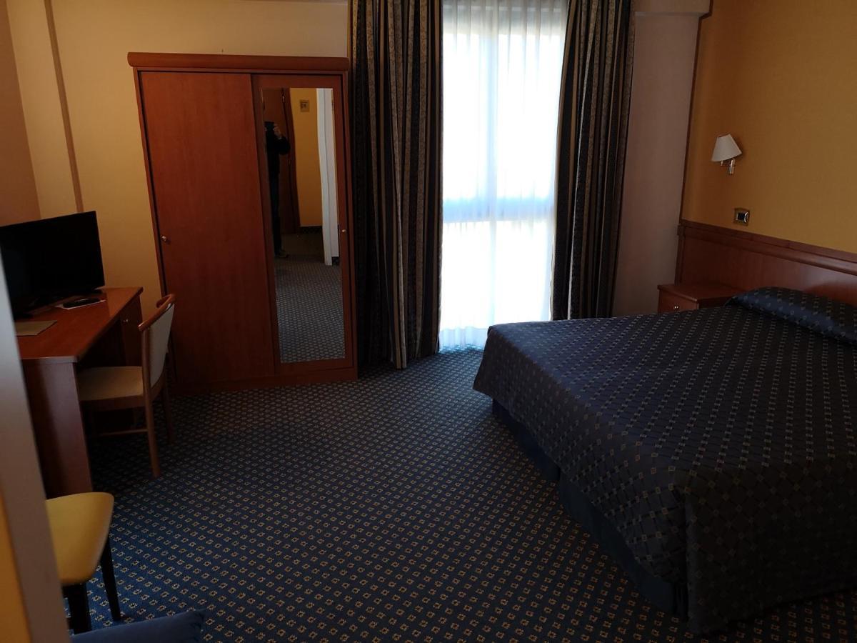 Valdenza Hotel Campegine Dış mekan fotoğraf